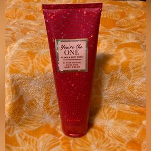 ❤️✨ 8 oz. full shea lotion B&BW “you’re the one”